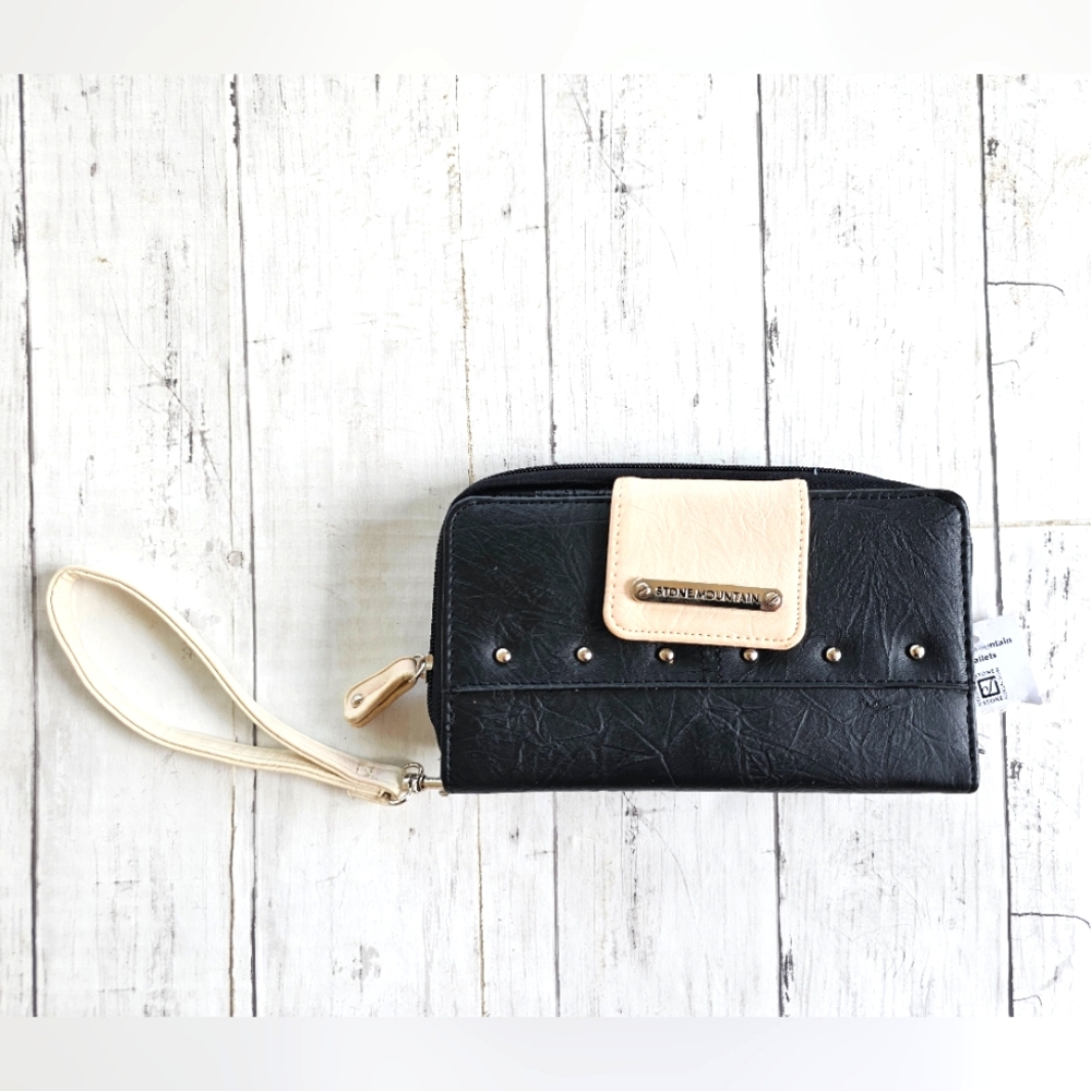 Stone Mountain Western Leather Black & Cream Large Wristlet Wallet Bag - Picture 1 of 6